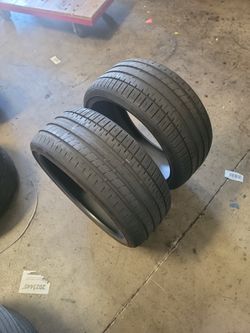 2x Falken FK510 Azenies Tires 235/30/20 70%tread 