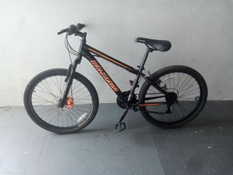 BICYCLE MONGOOSE 18 SPEED SIZE 24 BRAND NEW