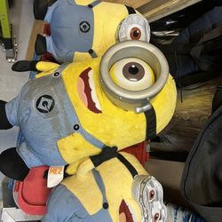 3 Minion Collectors 