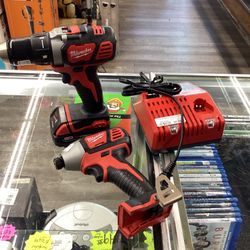Milwaukee Cordless Drill Impact Driver Set 
