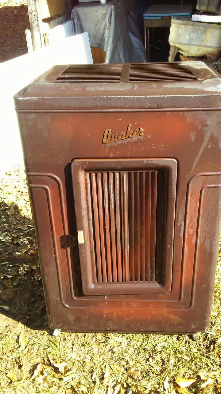 Vintage quaker oil heater for Sale in Anderson, SC - OfferUp