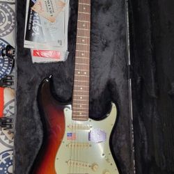 Stratocaster Fender USA American Electric Guitar 