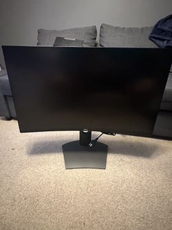 Dell 32 Curved Gaming Monitor: S3220DGF