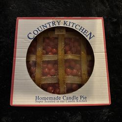 10” COUNTRY KITCHEN 4 WICK PIE CANDLES ( CHERRY PIE )