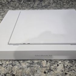 MacBook Air 15" (2024, M3)