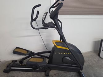 Livestrong SmoothStride Elliptical Trainer