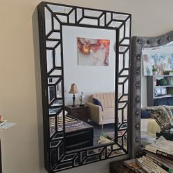 Mirror - cabinet for keys and other items.