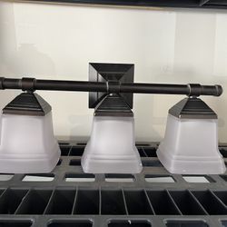 3 Light Bathroom Vanity