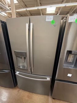 GE 28 cu ft refrigerator