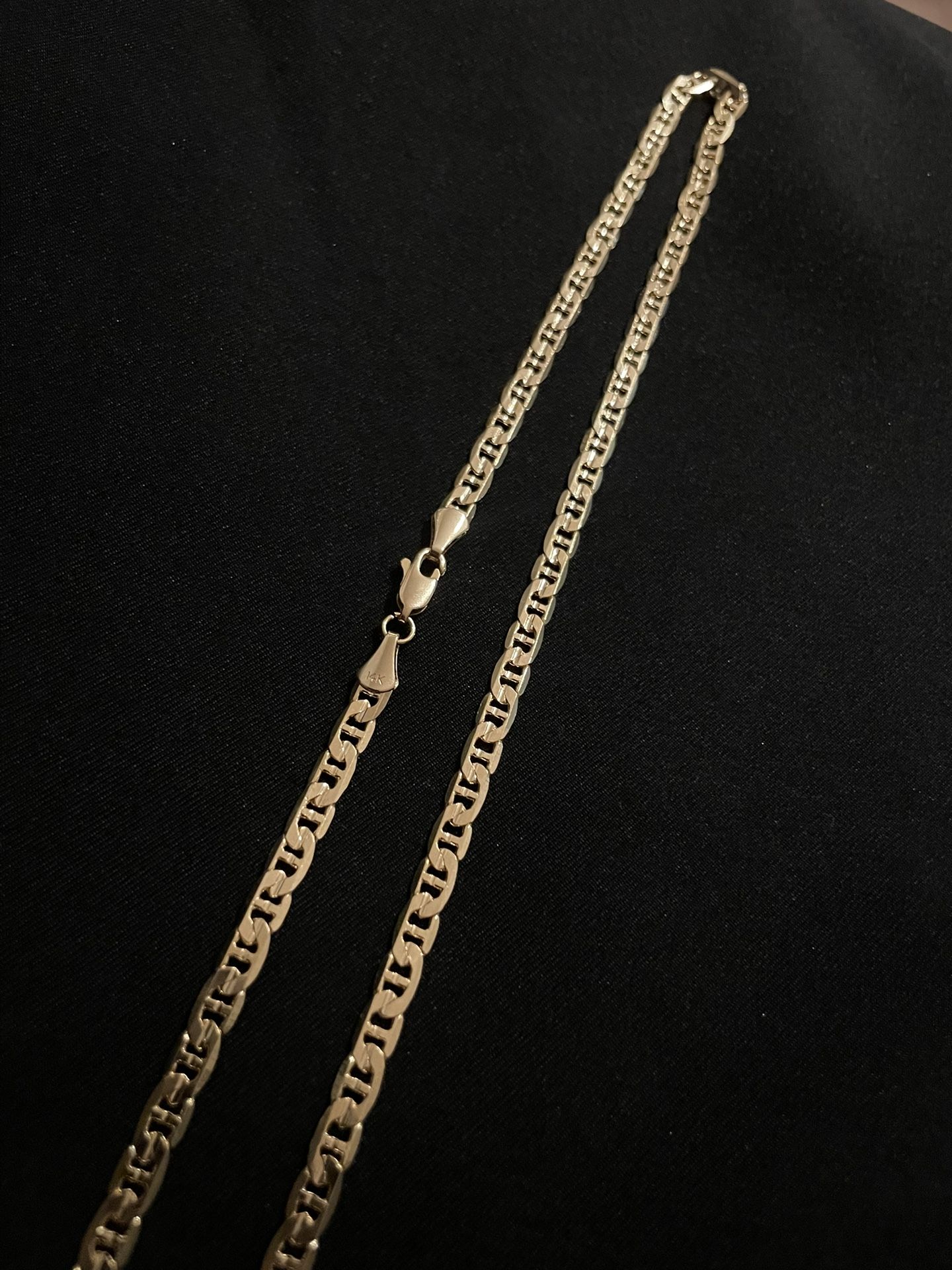 14K Yellow Gold Mariner Chain