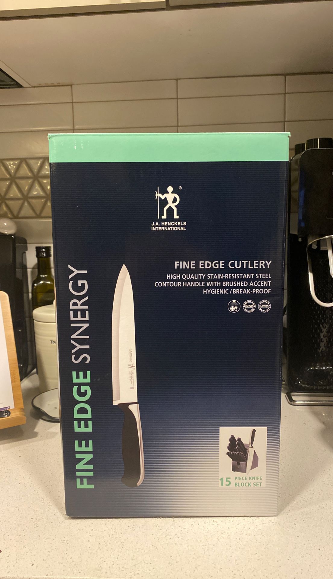Brand New 15 Piece Knife Block Set