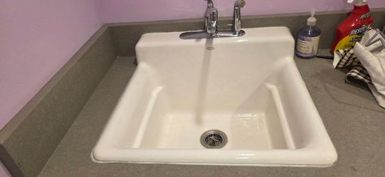 Kohler cast iron laundry/shop sink and faucet