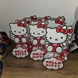 Hello Kitty Centerpieces