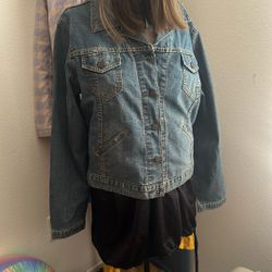 Ladies M Lightweight Levi’s Blue Jean Jacket
