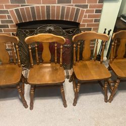 Dining Room Table And 4 Chairs 
