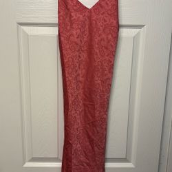 Women’s Clothes, Lightly Worn Or New