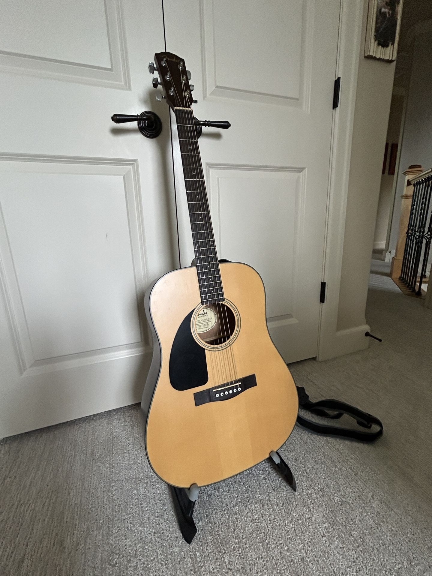Fender CD-100 Acoustic guitar-Left Handed