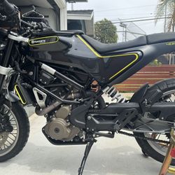 2019 Husqvarna Svartpilen 401