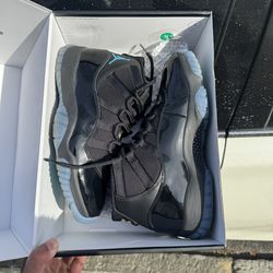 Jordan 11 Gamma size 11