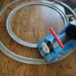 Thomas & Friends Powerwheels With Track-make Offer