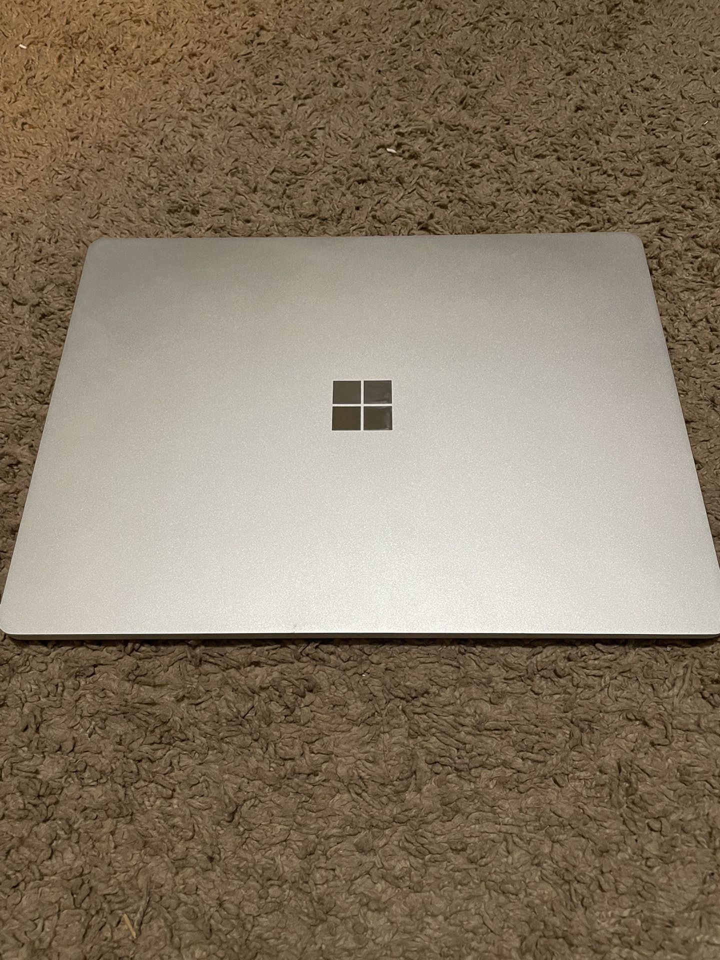 Surface Laptop Go i5