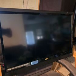 37 inch Vizio E370VL tv