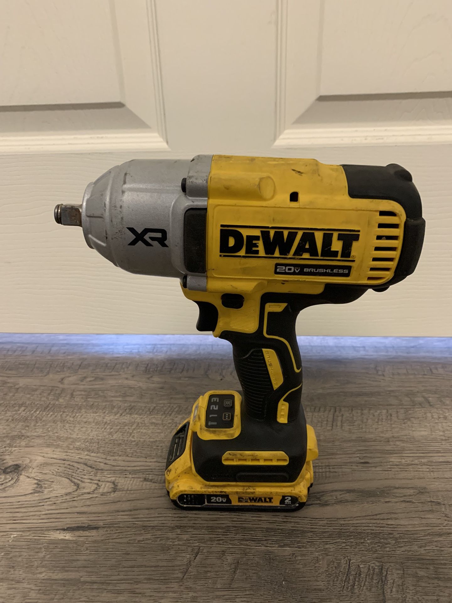 DEWALT 20V MAX Lithium-Ion Cordless 1/2 in. Impact Wrench DCF900