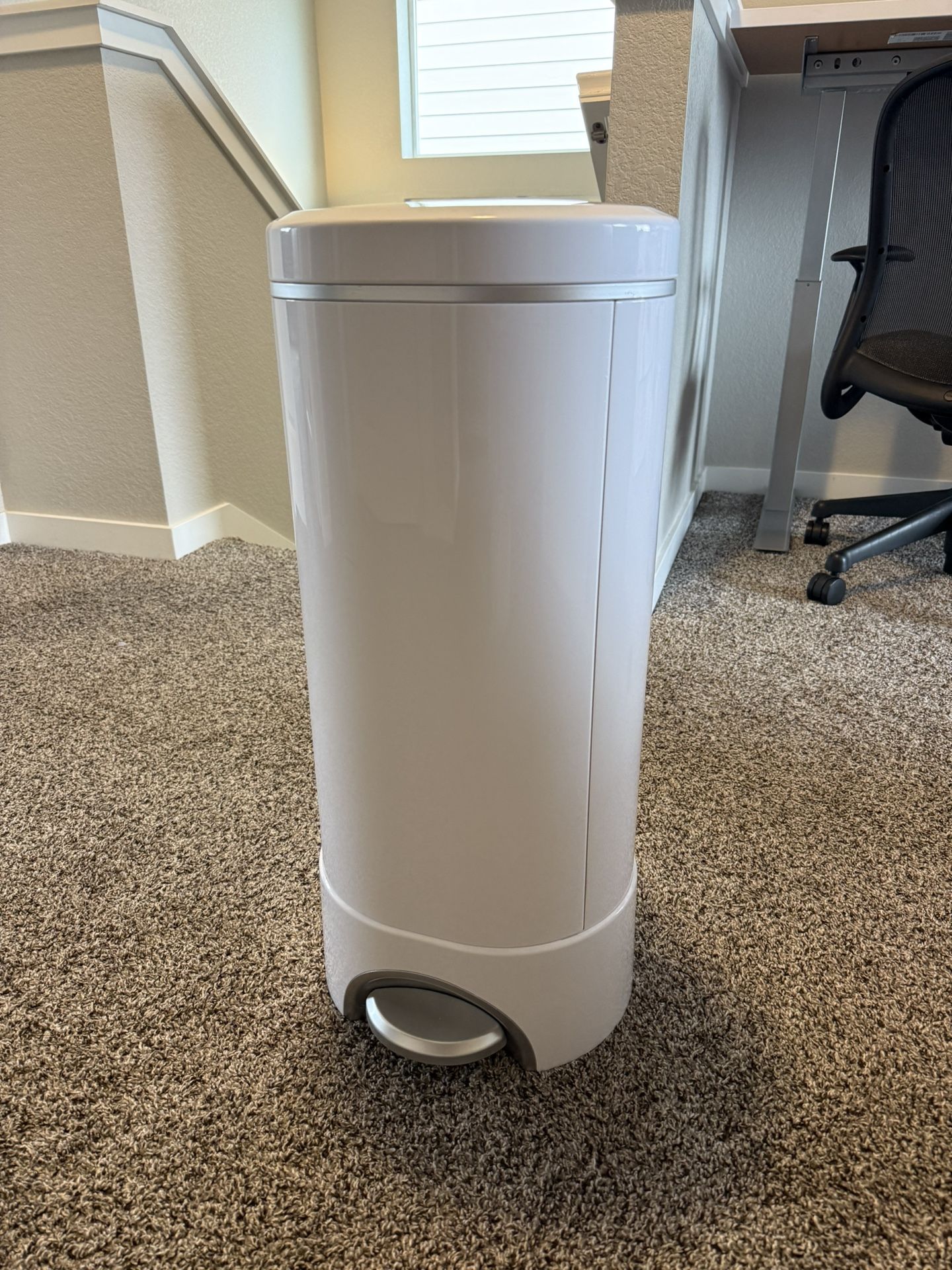 Munchkin Diaper Pail 