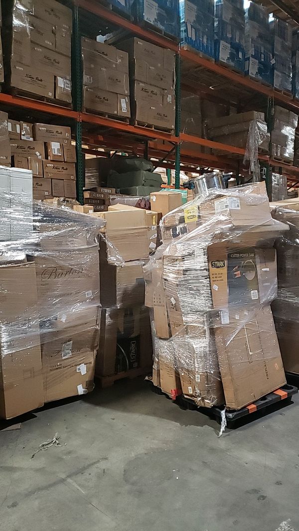 Return Pallet for Sale (Amazon return pallets) for Sale in Yorba Linda