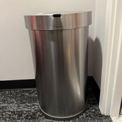 simplehuman 45 Liter / 12 Gallon Semi-Round Automatic Sensor Trash Can, Brushed Stainless Steel