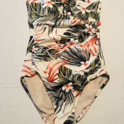 Stunning Tropical Swimsuit Size Small Retails $40 Missing halter strap
