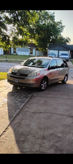 2004 Toyota Sienna