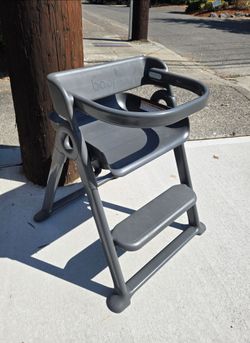 Boon Pivot Collapsible Toddler Tower/Highchair