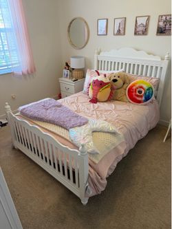 White bed frame Full