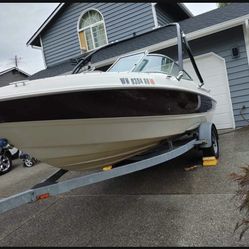 1999 Maxum 1950 NR Wake/ski Boat