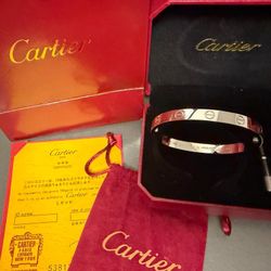 DESIGNER BRACELETS (READ THE DESCRIPTION 