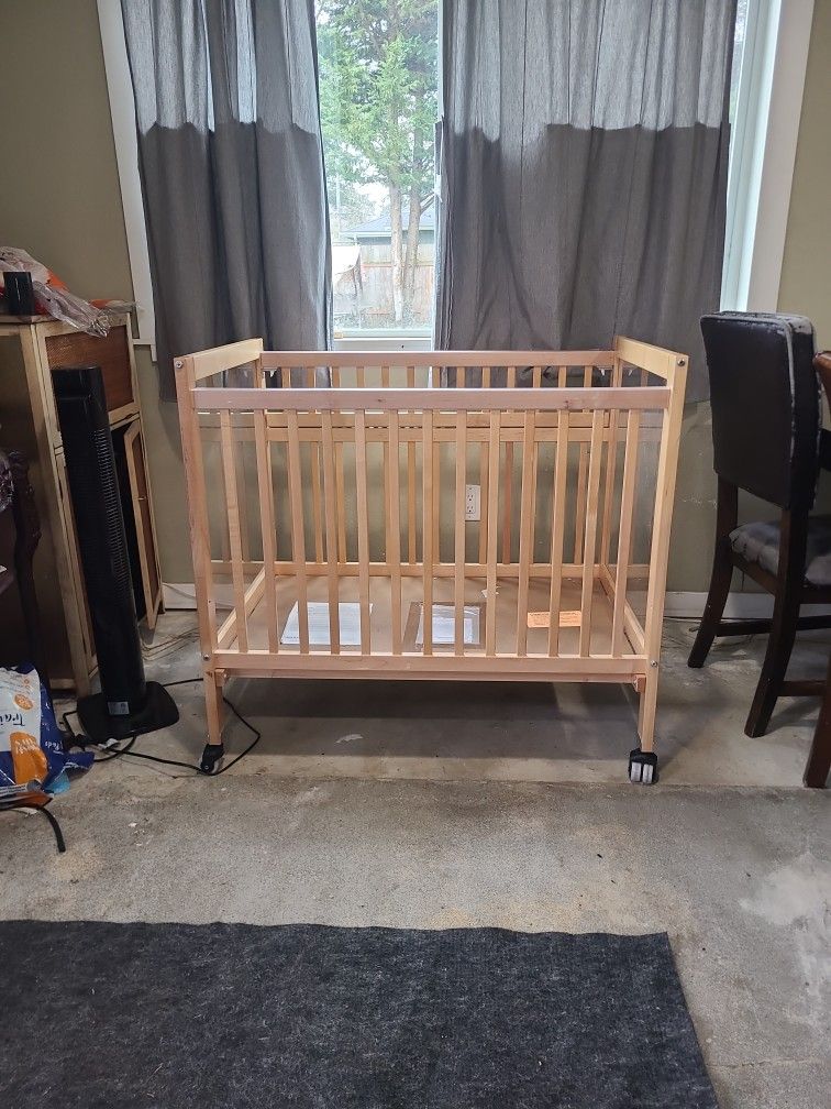 FREE Wooden Crib W/ Wheels