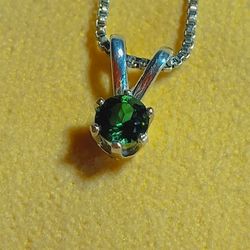4mm Green Tourmaline Sterling Silver Pendant.