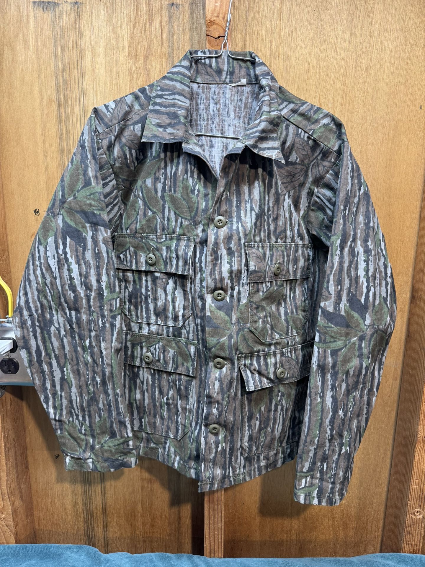 Vintage Realtree Camo Shirt Size Small