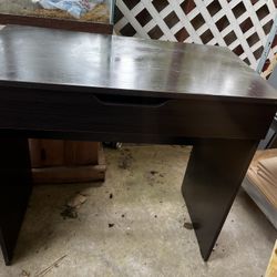 Desk And Chair 