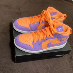 NIKE- JORDAN 1 MID SE (PS)