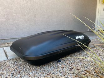 Yakima RocketBox Rooftop Cargo Box – Complete