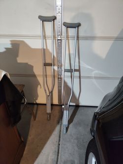 Crutches Tall