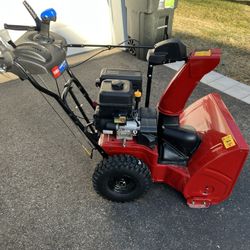 Toro Power Max 824 OE - 24” Gas Snow Blower