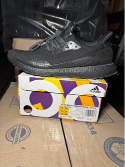 Adidas Ultra Boost Size 11