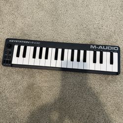M-Audio Key Station 32