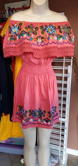 Vestidos artesanales 2025