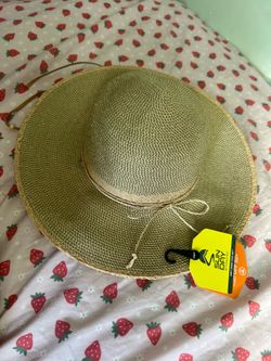 Summer hat size small nwt