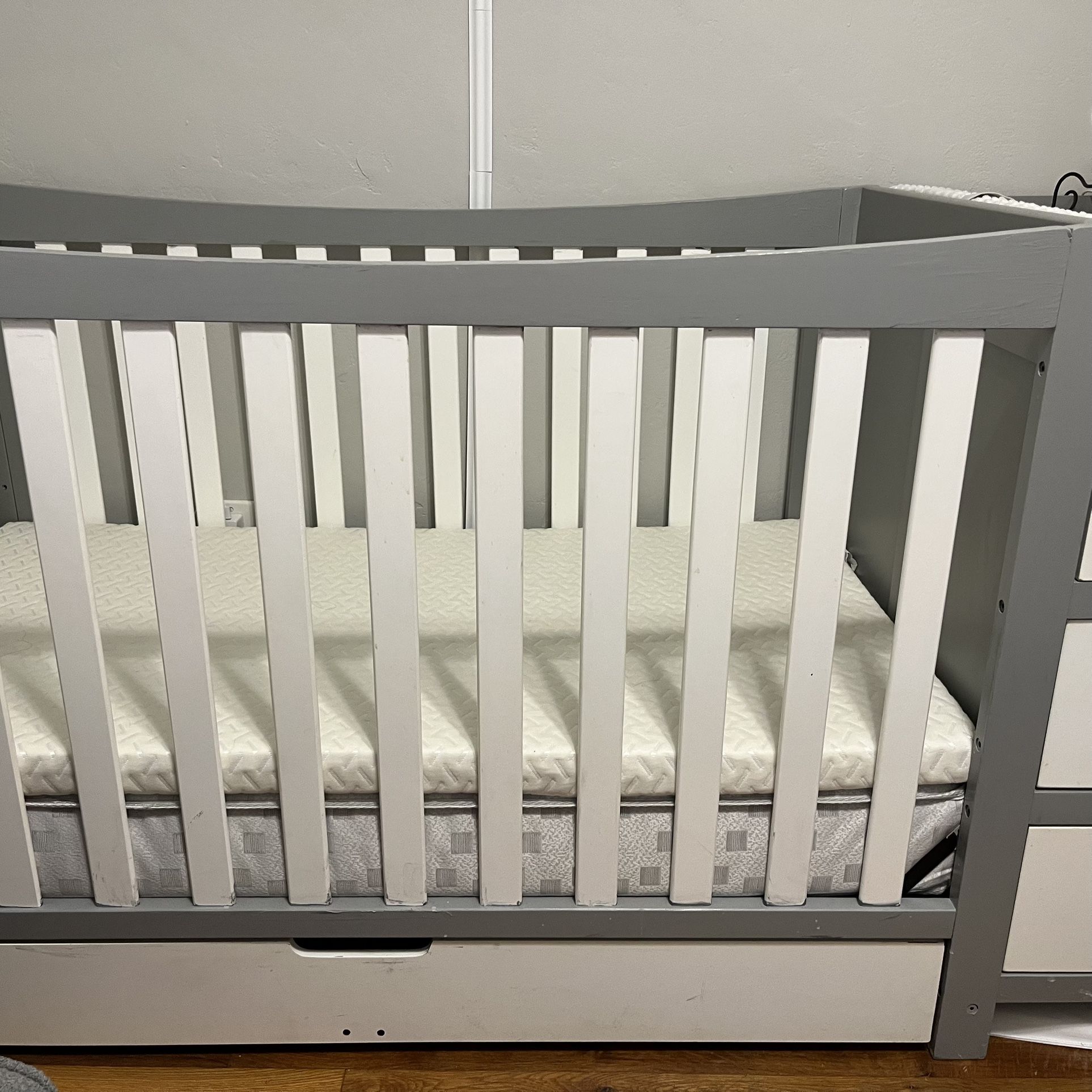 Graco crib