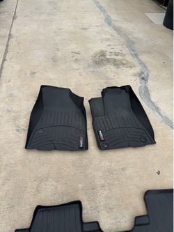 Weather tech floor mat   Toyota Highlander 2019